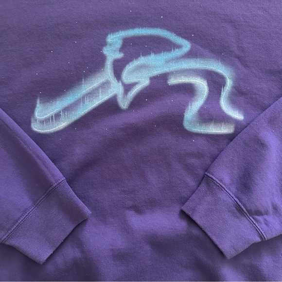 Dolphin Northern Lights Aurora Borealis Purple Graphic Crewneck Sweater Medium - Picture 3 of 9